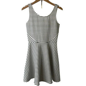 Decree‎ Striped Dress Black and White Sleeveless Size Small